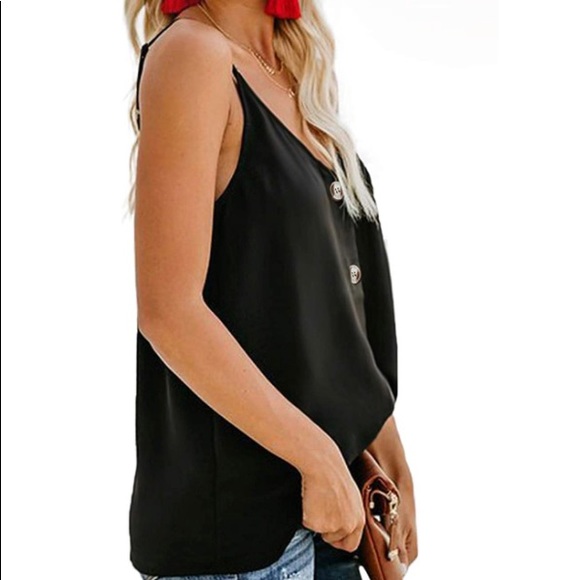 NWT Super Cute Button Tank Top - Picture 3 of 4